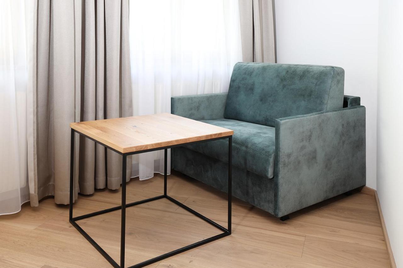 גרוסארל Living Central מראה חיצוני תמונה